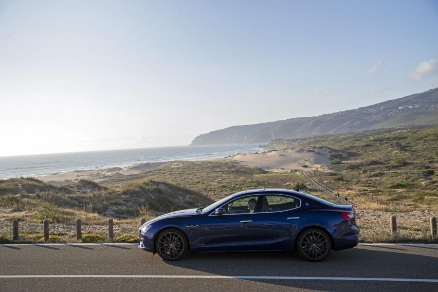  Maserati Ghibli S Q4 GranSport 2017 года  (фото 8 из 48)